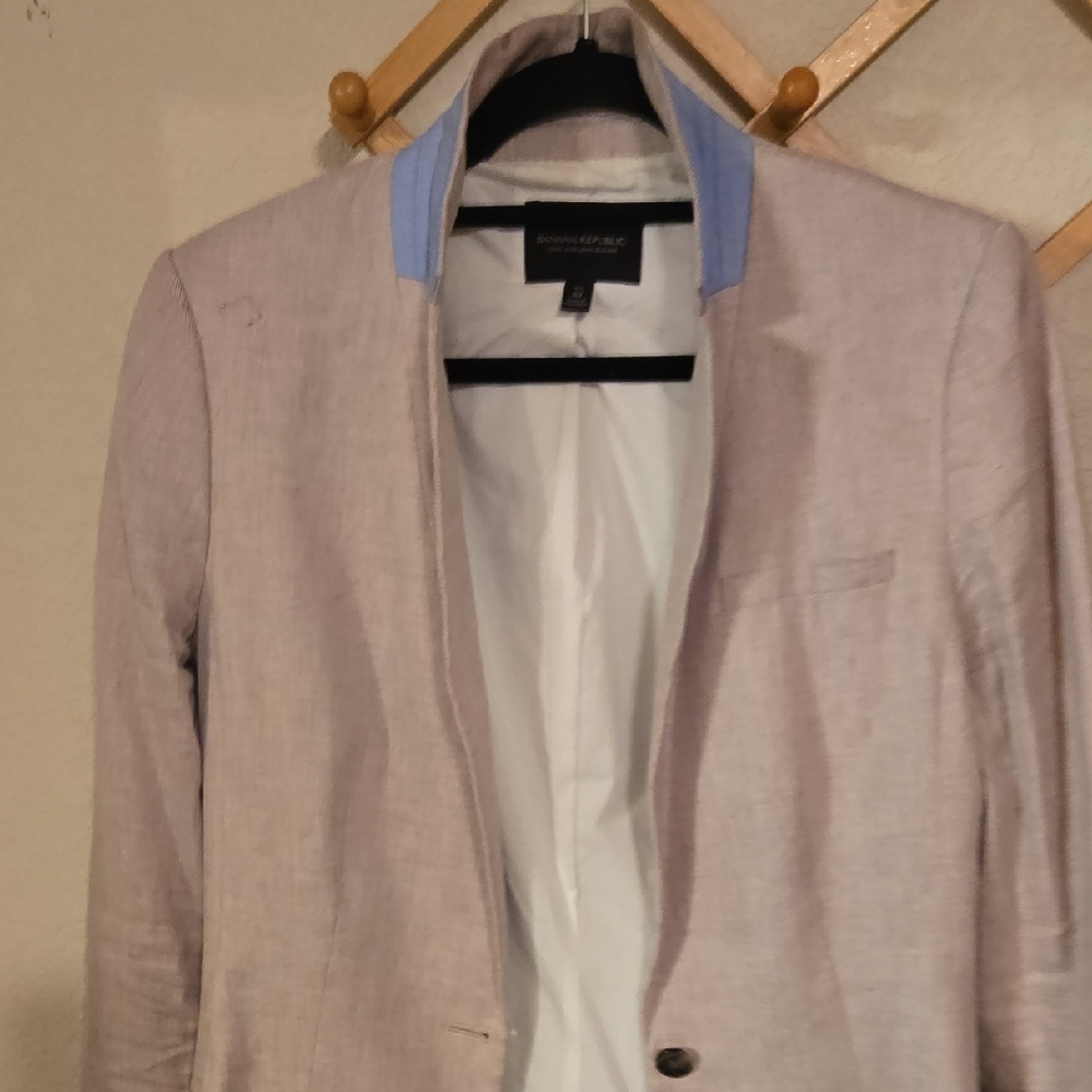 Banana Republic Light Tan Blazer with Blue Trim